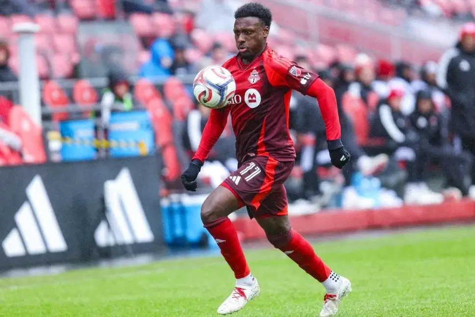 Derrick Étienne